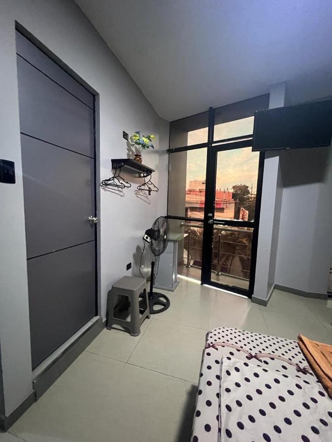Adrian'S Hotel Pucallpa Ngoại thất bức ảnh