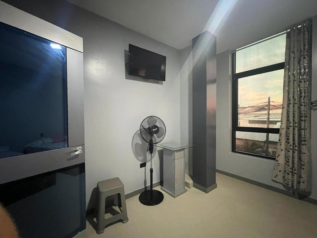 Adrian'S Hotel Pucallpa Ngoại thất bức ảnh