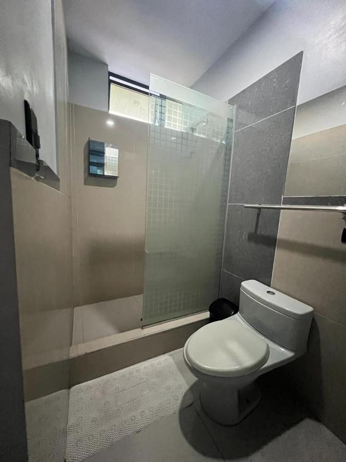 Adrian'S Hotel Pucallpa Ngoại thất bức ảnh